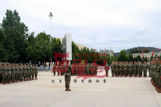 北京军训：我们必须学会感恩精神，因为感恩能使你变得更加有魅力